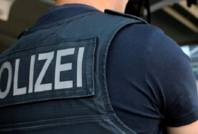 German police hunt man feared to be planning bomb attack 